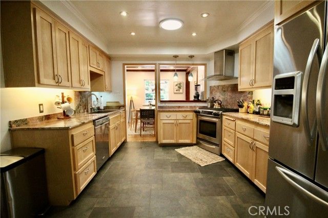 4968 Reforma Road, Woodland Hills (los Angeles), CA 91364