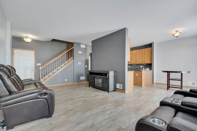 8513 Sawyer Court, Joliet, IL 60431