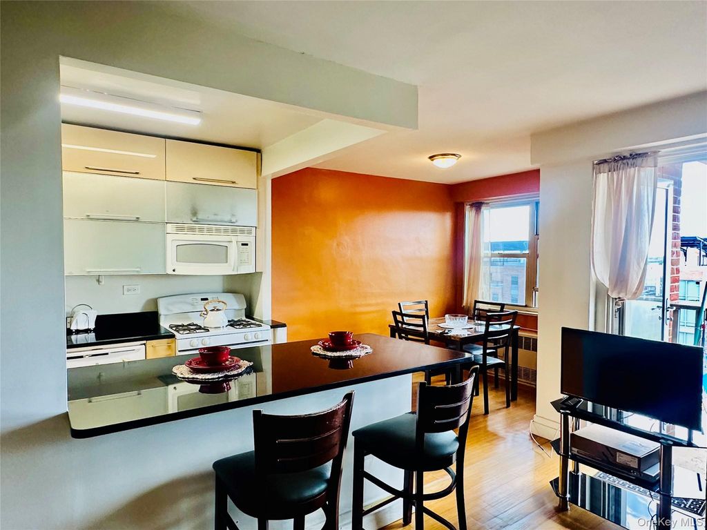 12399 Flatlands Avenue 8K, Brooklyn, NY 11208 — photo 4