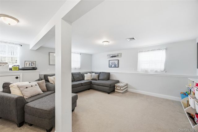 147 Ruth Street, West Islip, NY 11795