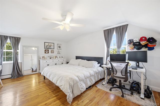 147 Ruth Street, West Islip, NY 11795