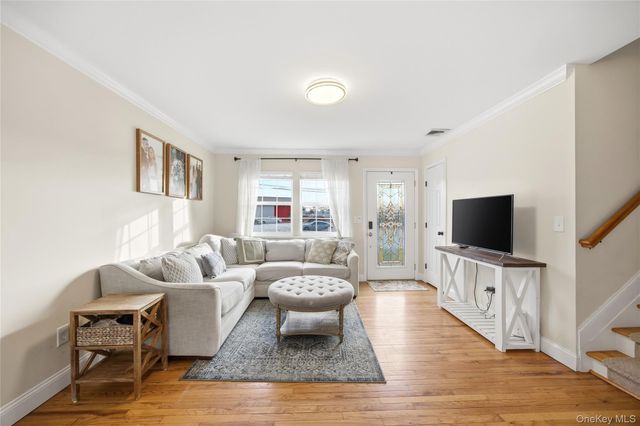 147 Ruth Street, West Islip, NY 11795