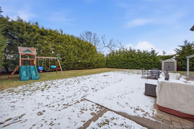 147 Ruth Street, West Islip, NY 11795