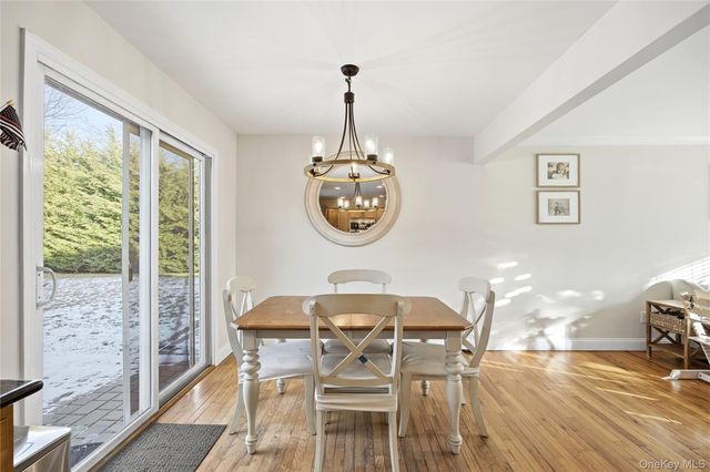 147 Ruth Street, West Islip, NY 11795