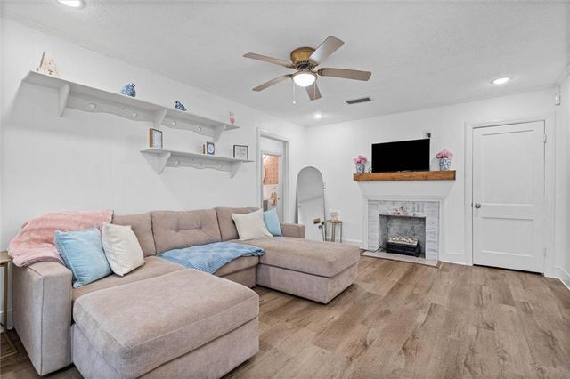 5254 Border Drive S, Mobile, AL 36608