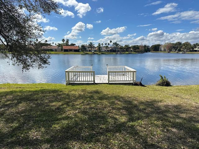 12179 Sunset Point Circle, Wellington, FL 33414