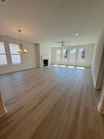 34 English Barn Way, Hiram, GA 30141