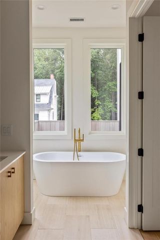 11560 Serenbe Lane, Chattahoochee Hills, GA 30268