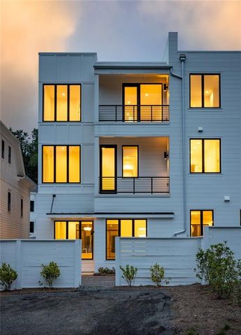 11560 Serenbe Lane, Chattahoochee Hills, GA 30268