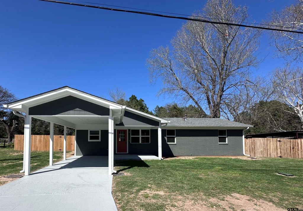 706 Barbara, Athens, TX 75751