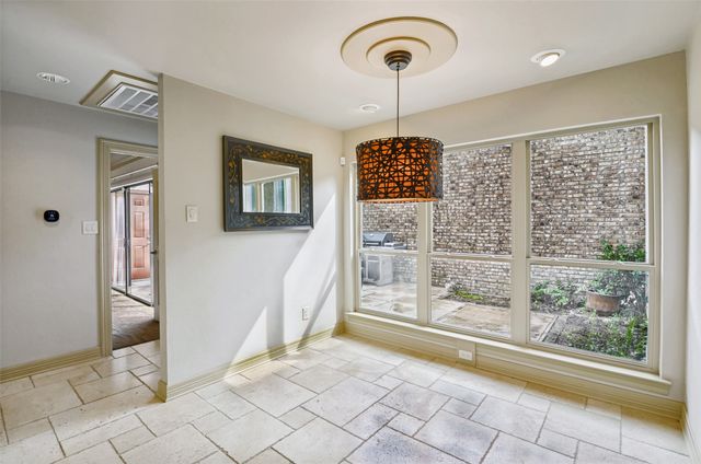 1632 Banbury Lane, Carrollton, TX 75006