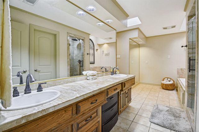 1632 Banbury Lane, Carrollton, TX 75006