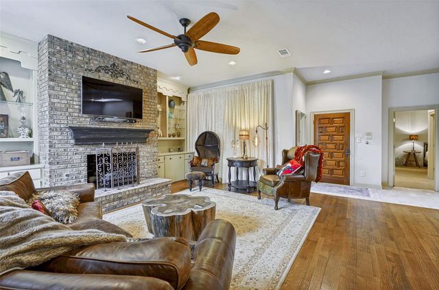 1632 Banbury Lane, Carrollton, TX 75006