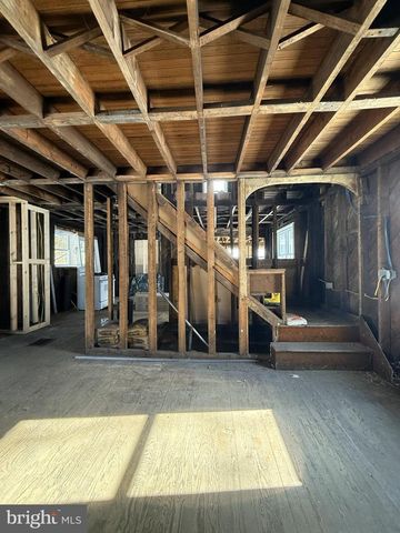 100 MEADE ST, Tyrone, PA 16686