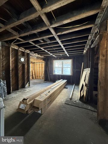 100 MEADE ST, Tyrone, PA 16686