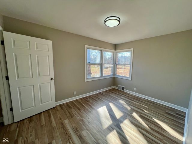 5736 Sharon Road, Indianapolis, IN 46228