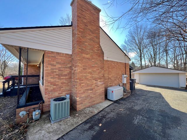 5736 Sharon Road, Indianapolis, IN 46228