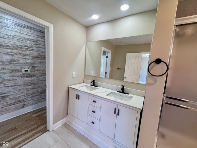 5736 Sharon Road, Indianapolis, IN 46228