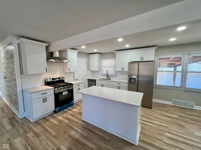 5736 Sharon Road, Indianapolis, IN 46228