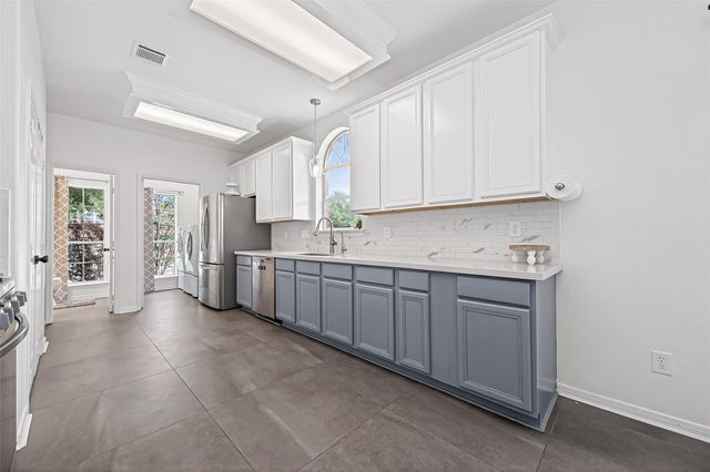 7411 Stonesfield Place, Spring, TX 77389