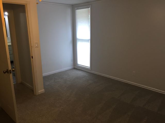 1217 E Indiana Ave, Spokane, WA 99207