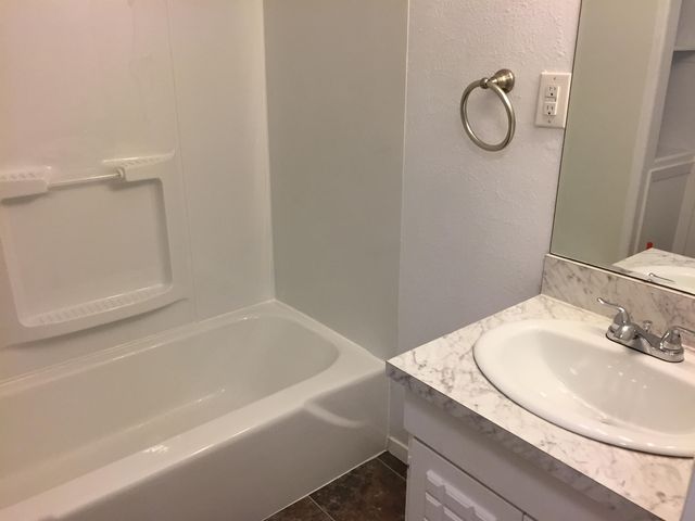 1217 E Indiana Ave, Spokane, WA 99207