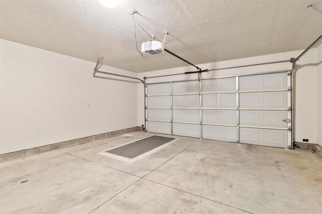8109 Frye Lane, Oklahoma City, OK 73135