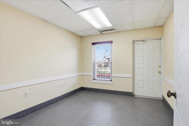 10343 DEMOCRACY LN, Fairfax, VA 22030