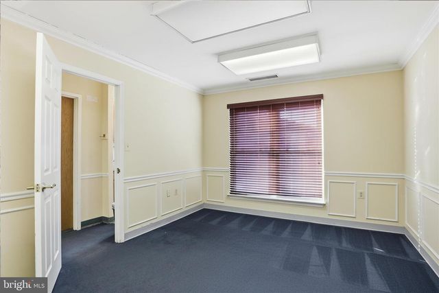 10343 DEMOCRACY LN, Fairfax, VA 22030