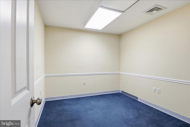 10343 DEMOCRACY LN, Fairfax, VA 22030