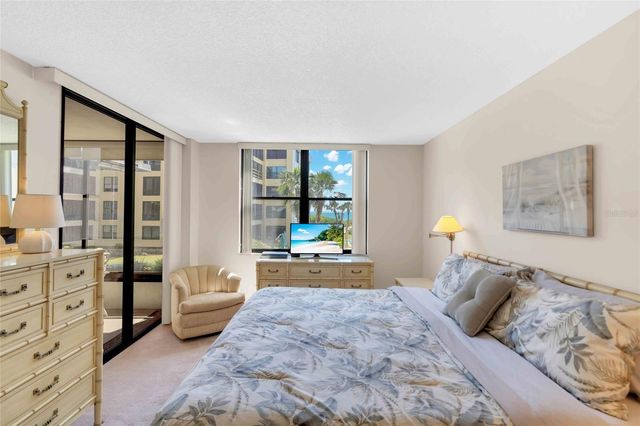 8764 MIDNIGHT PASS ROAD A202, Sarasota, FL 34242
