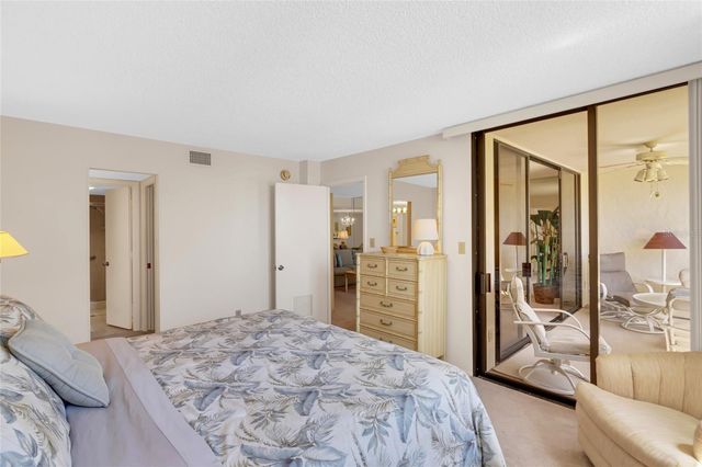 8764 MIDNIGHT PASS ROAD A202, Sarasota, FL 34242