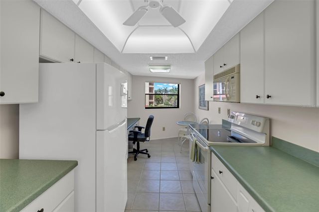 8764 MIDNIGHT PASS ROAD A202, Sarasota, FL 34242