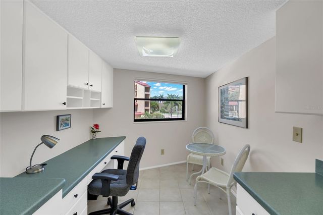 8764 MIDNIGHT PASS ROAD A202, Sarasota, FL 34242