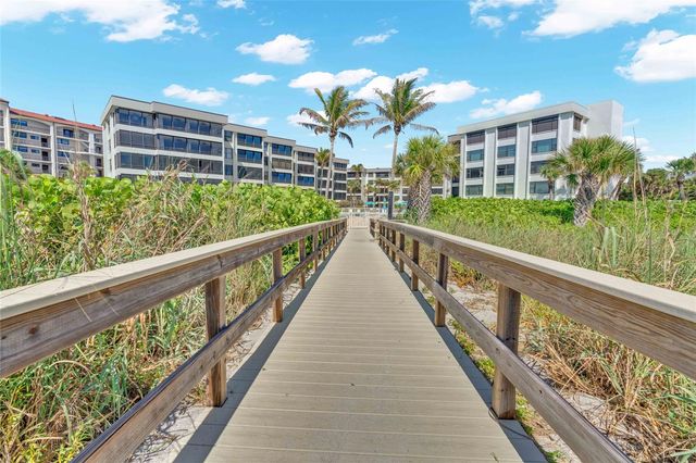 8764 MIDNIGHT PASS ROAD A202, Sarasota, FL 34242