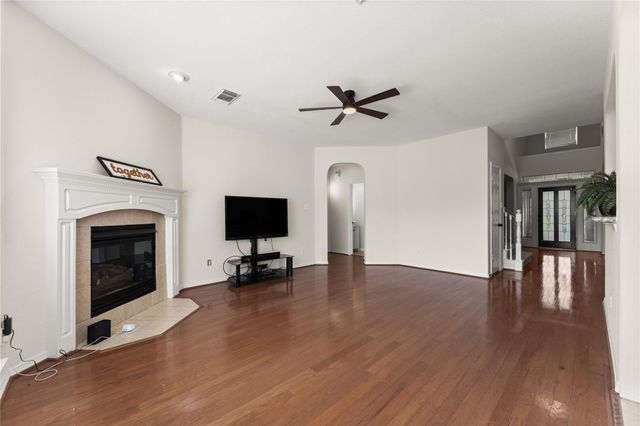 5002 Cedar Spring Drive, Missouri City, TX 77459