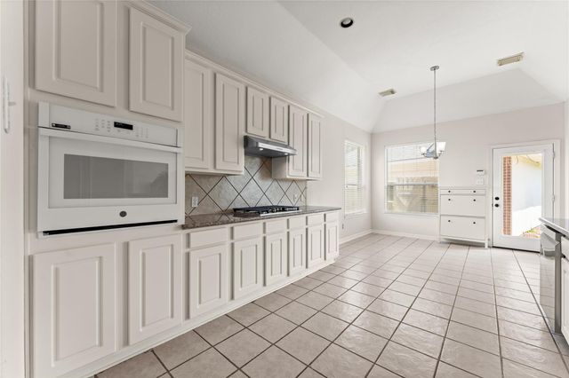 5002 Cedar Spring Drive, Missouri City, TX 77459