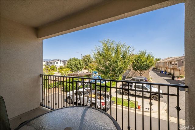 14975 S Highland Avenue 44, Fontana, CA 92336