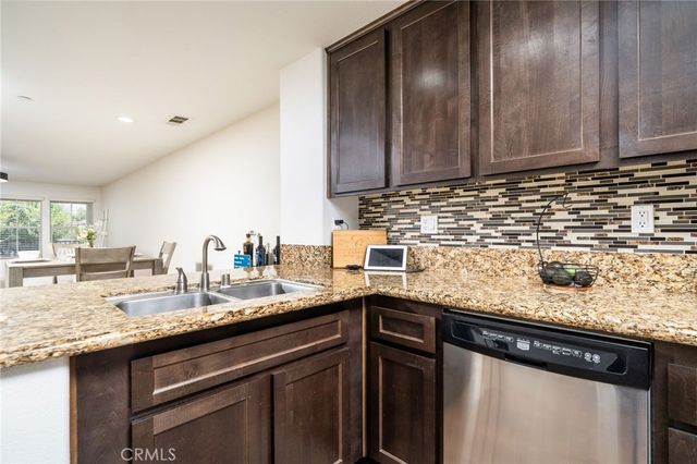 14975 S Highland Avenue 44, Fontana, CA 92336