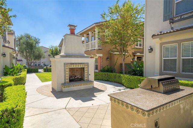 14975 S Highland Avenue 44, Fontana, CA 92336