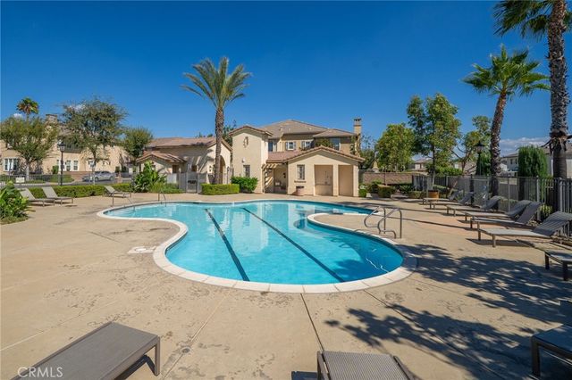 14975 S Highland Avenue 44, Fontana, CA 92336