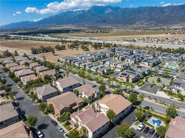 14975 S Highland Avenue 44, Fontana, CA 92336