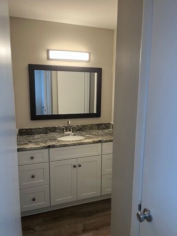 370 Wallace Rd Apt A15, Nashville, TN 37211