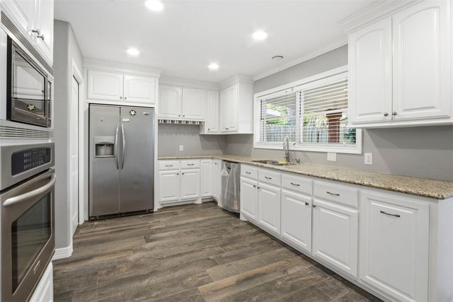 1205 Marine Drive, Galveston, TX 77550