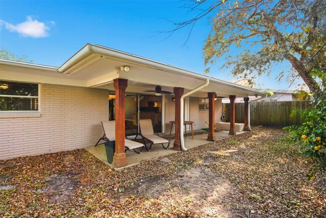 1205 Marine Drive, Galveston, TX 77550
