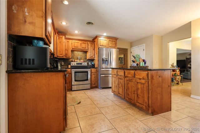 7171 Reactor, Sulphur, OK 73086