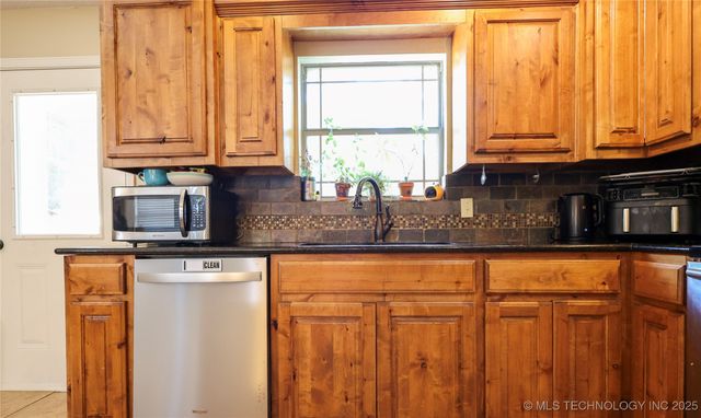 7171 Reactor, Sulphur, OK 73086