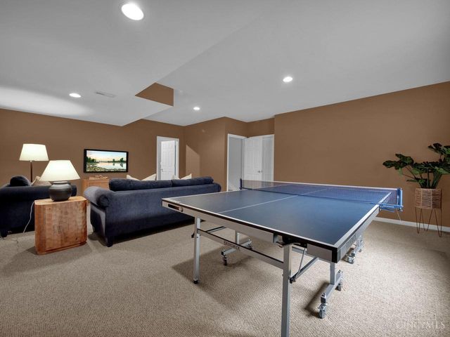 1704 Harmon Drive, Wyoming, OH 45215