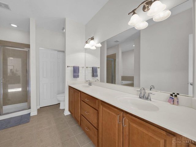 1704 Harmon Drive, Wyoming, OH 45215