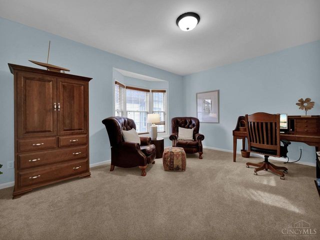 1704 Harmon Drive, Wyoming, OH 45215